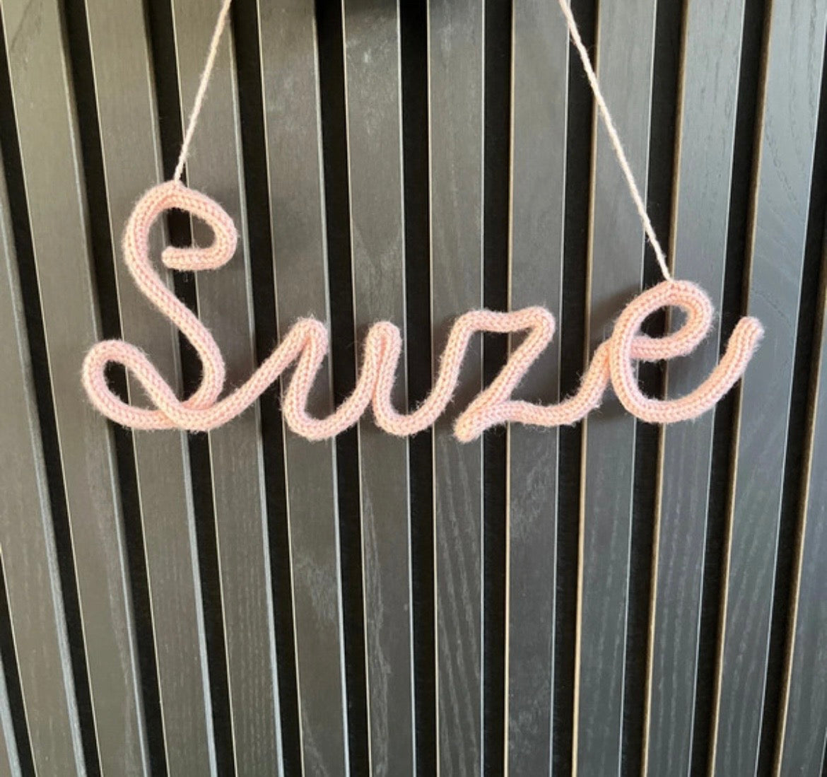Name tag (4 letters)